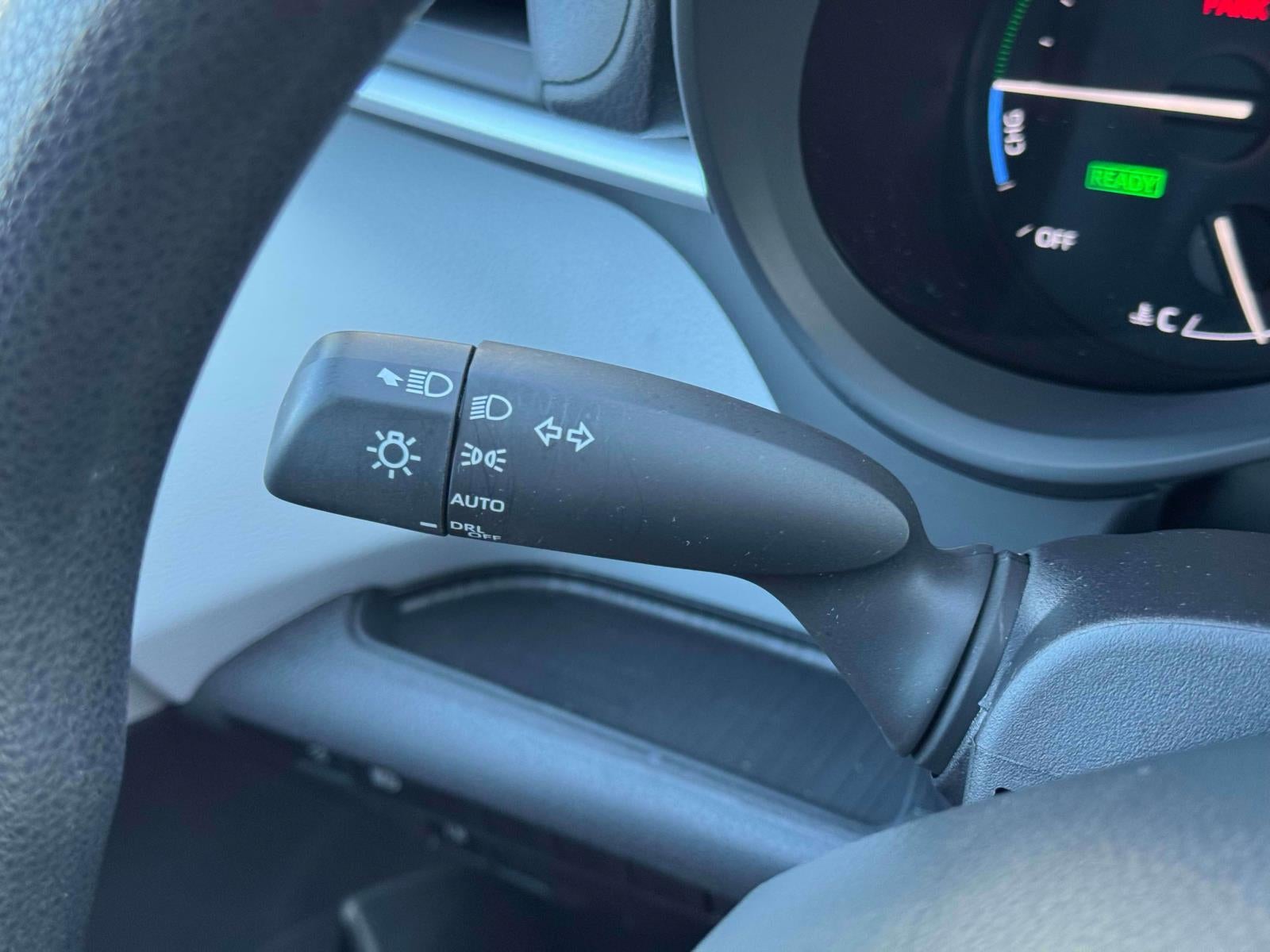 2025 Toyota Sienna LE