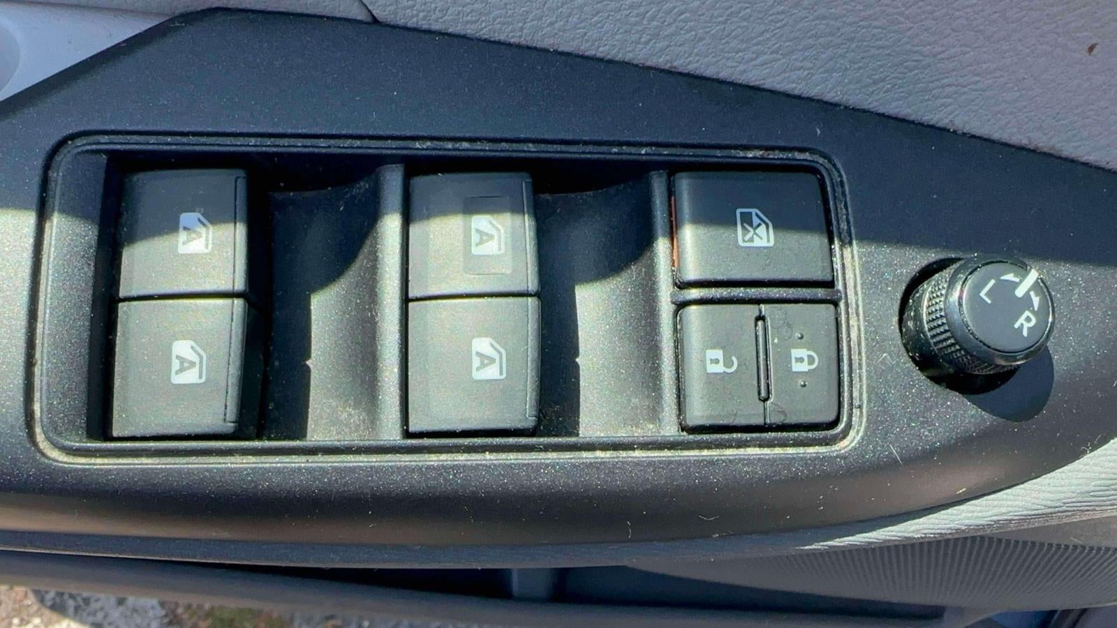 2019 Toyota Sienna LE 8 Passenger