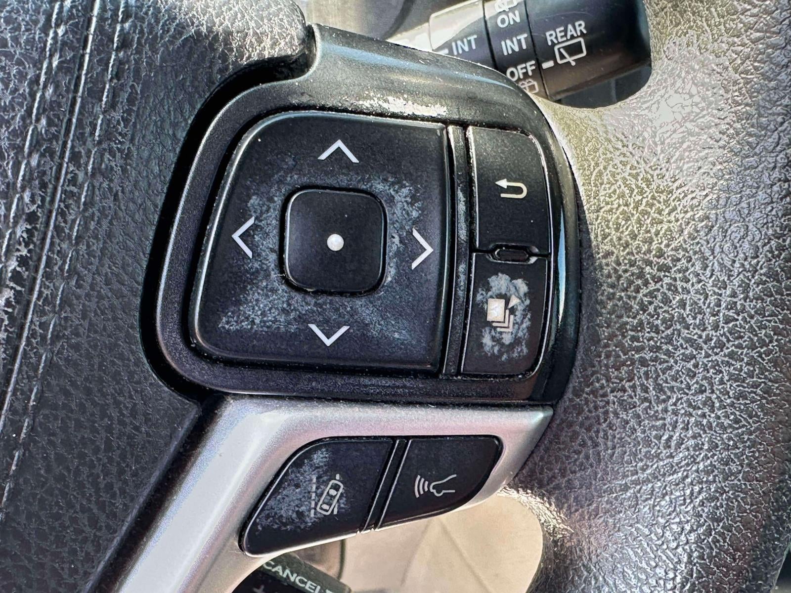 2019 Toyota Sienna LE 8 Passenger