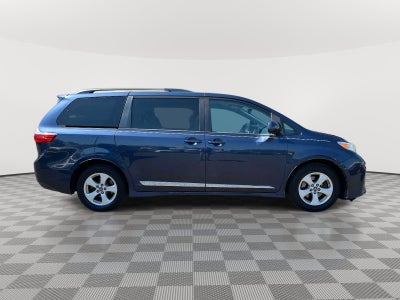 2019 Toyota Sienna LE 8 Passenger