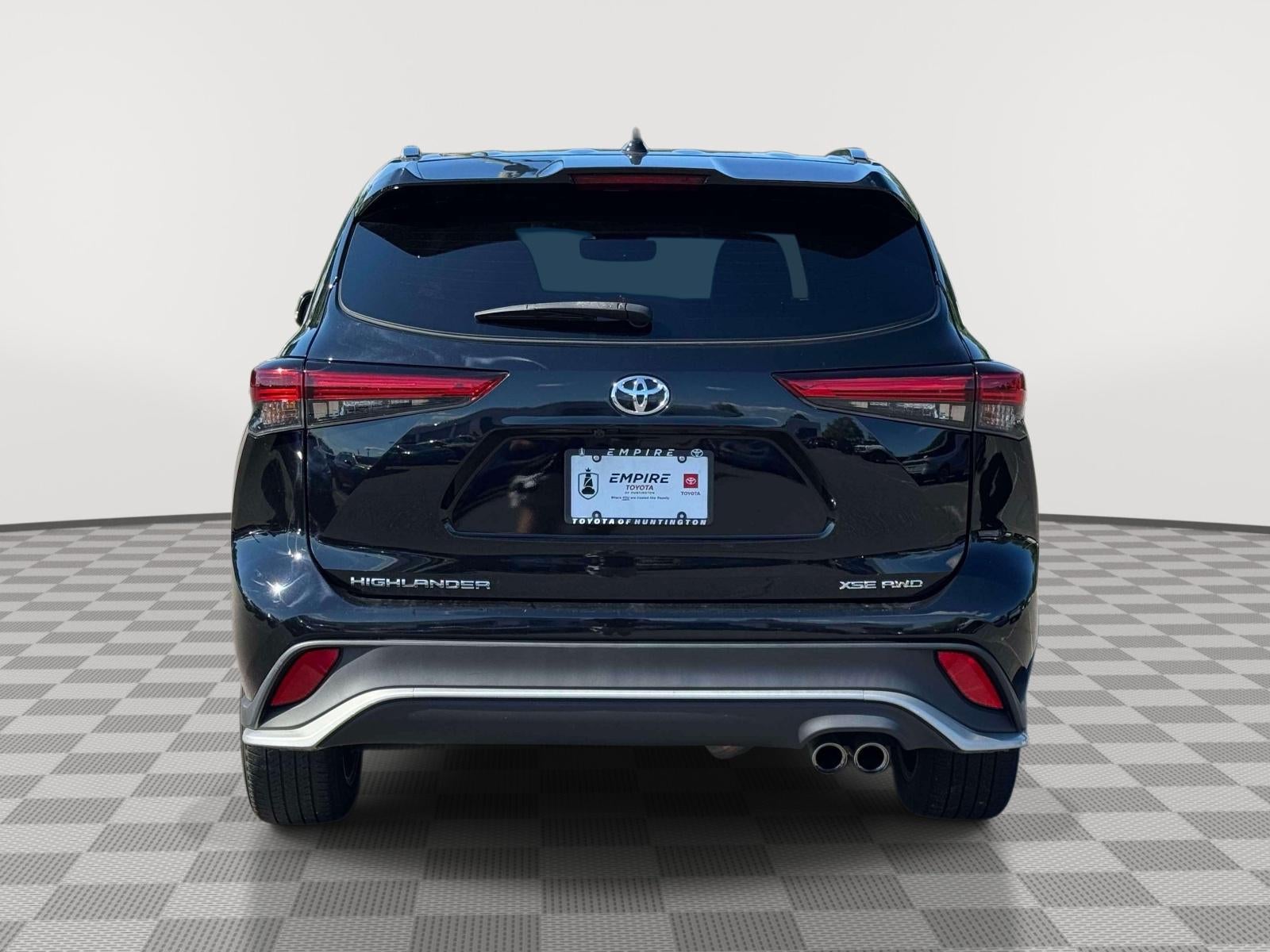 2022 Toyota Highlander XSE