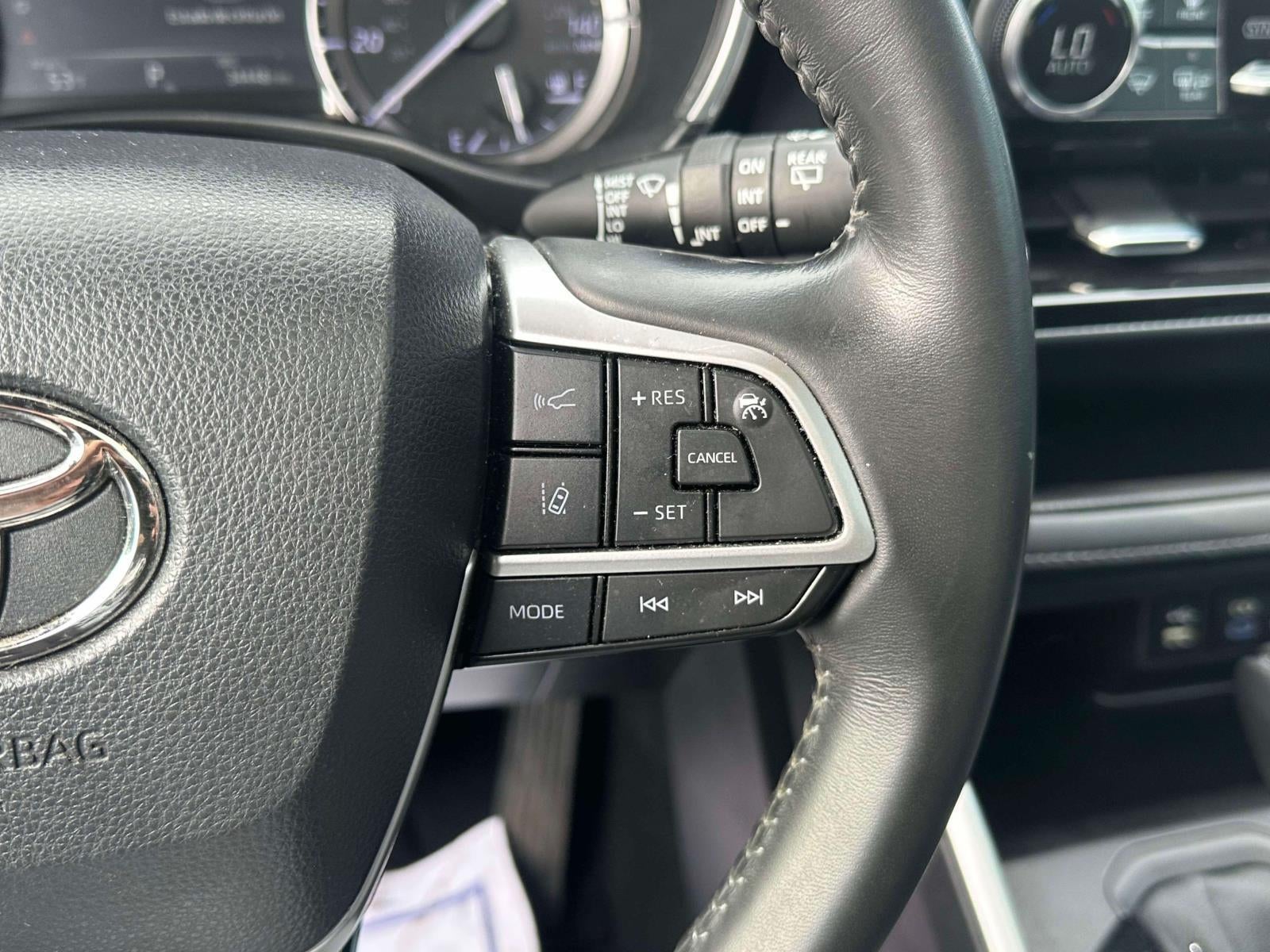 2022 Toyota Highlander XSE