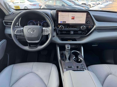 2024 Toyota Highlander Hybrid Limited