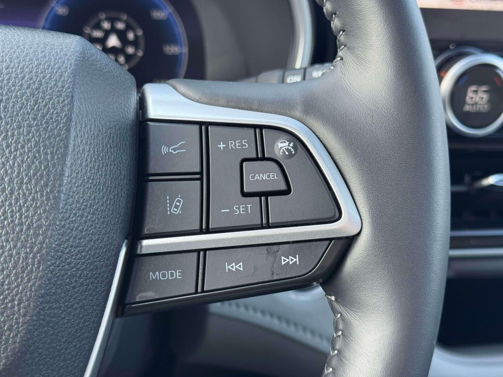 2024 Toyota Highlander Hybrid Limited