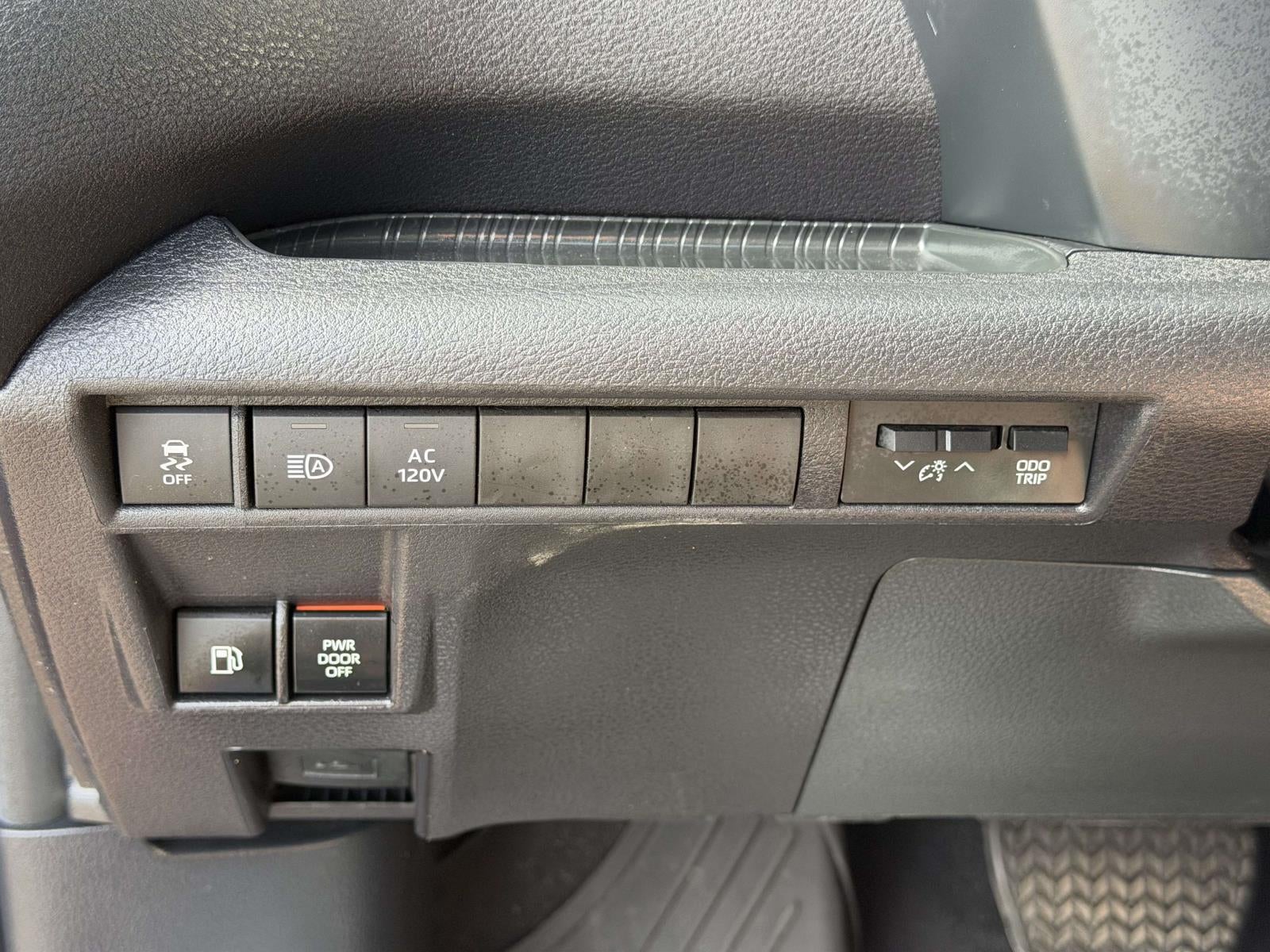2026 Toyota Sienna XSE