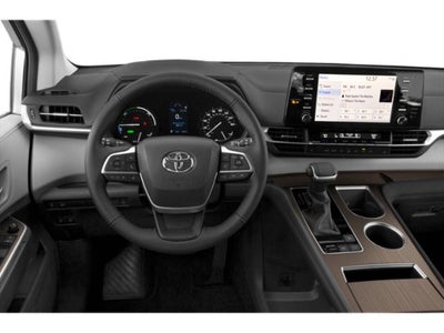 2023 Toyota Sienna XLE