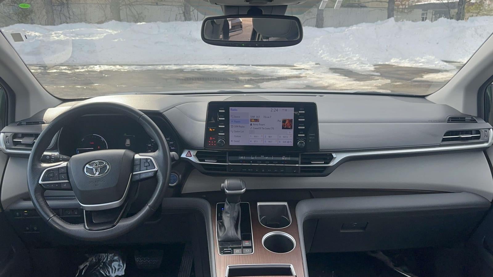 2024 Toyota Sienna XLE