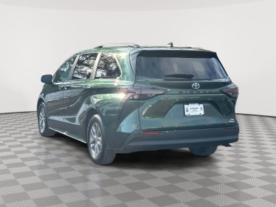 2024 Toyota Sienna XLE