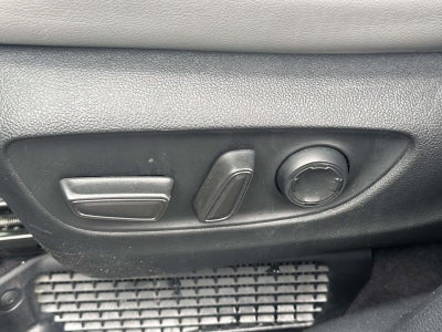 2025 Toyota Sienna XLE 8 Passenger