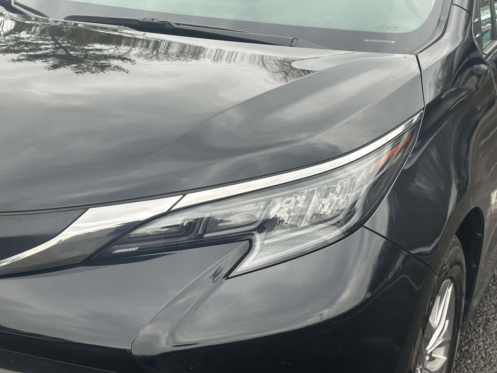 2025 Toyota Sienna XLE 8 Passenger