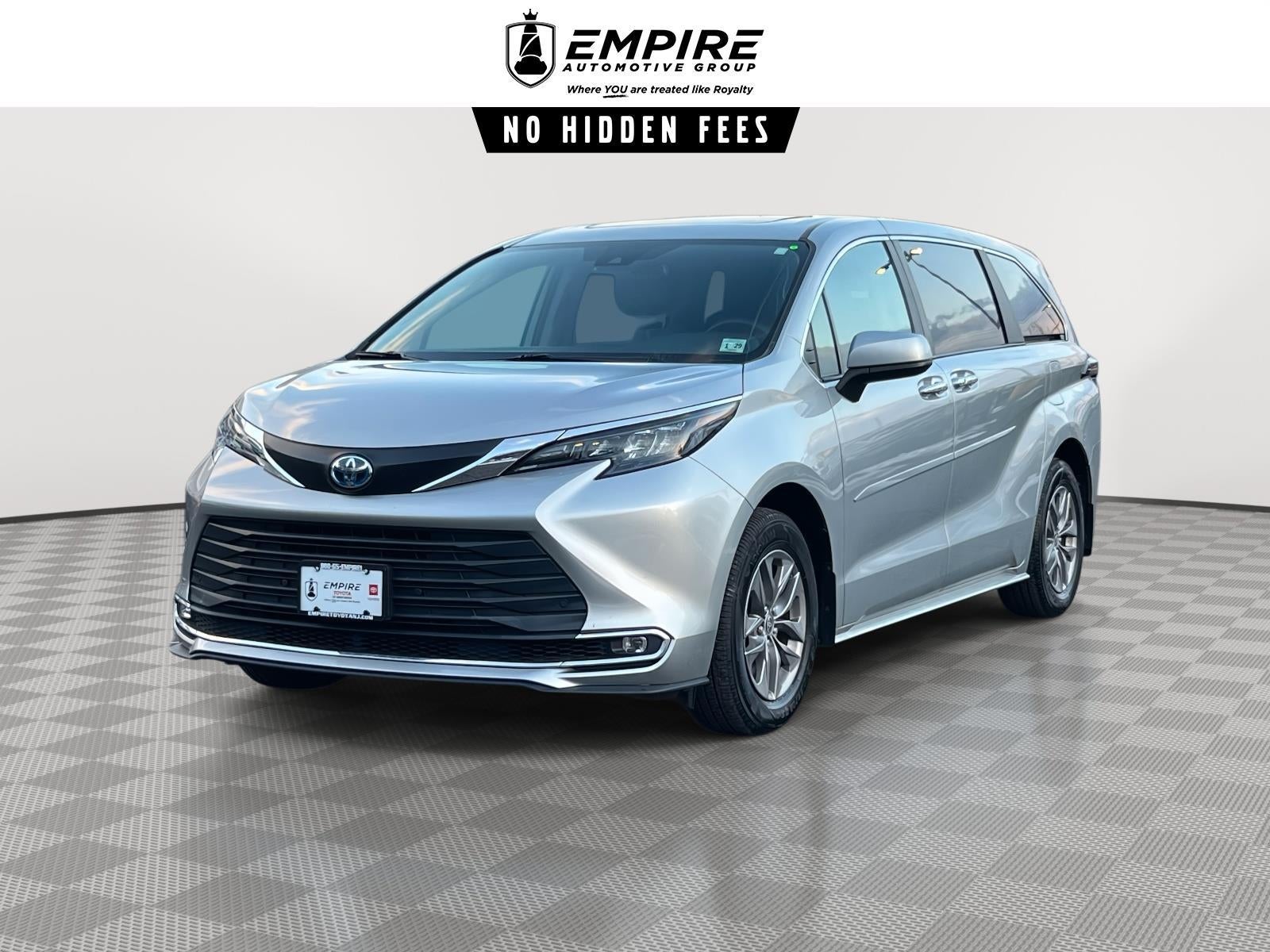 2024 Toyota Sienna XLE
