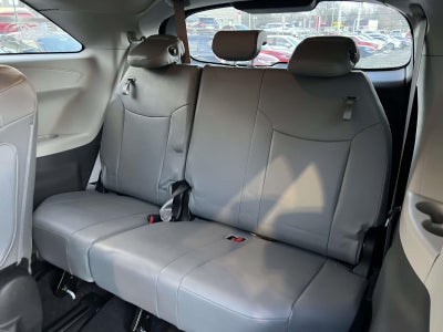 2024 Toyota Sienna XLE