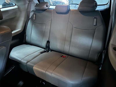 2023 Toyota Sienna XLE
