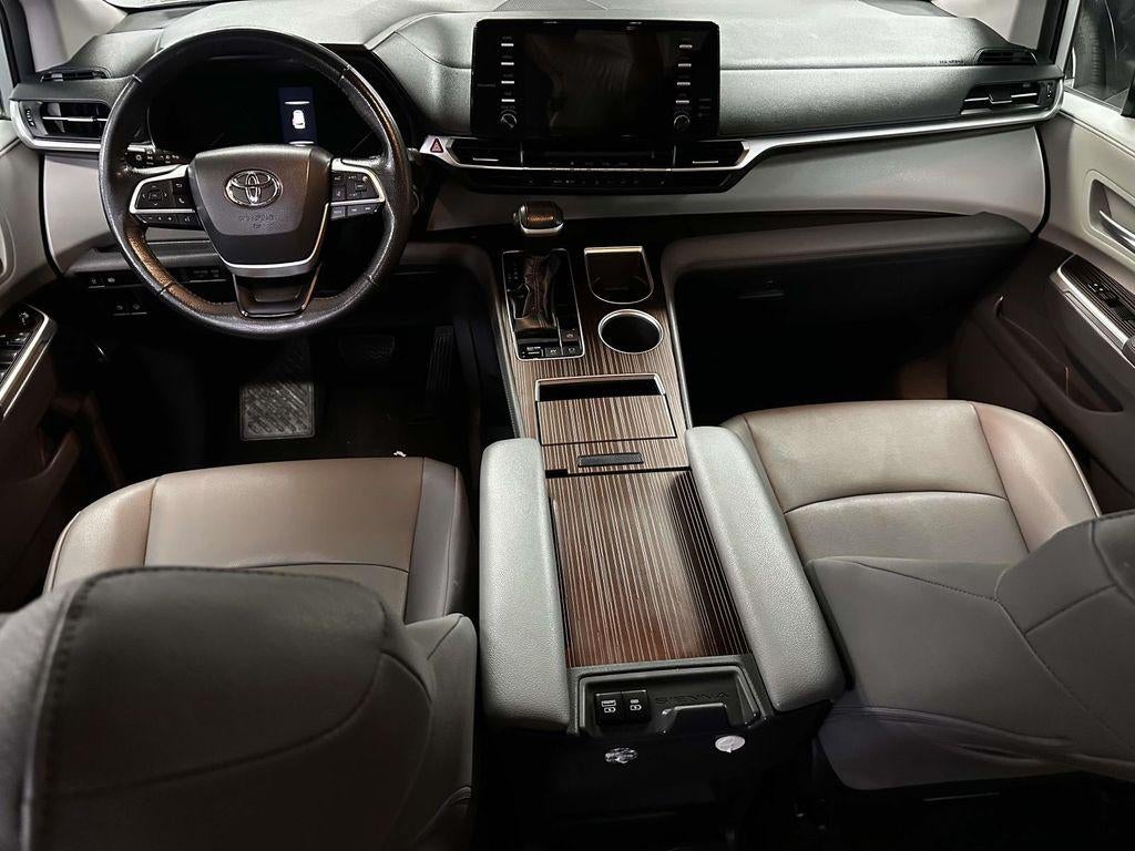 2023 Toyota Sienna XLE