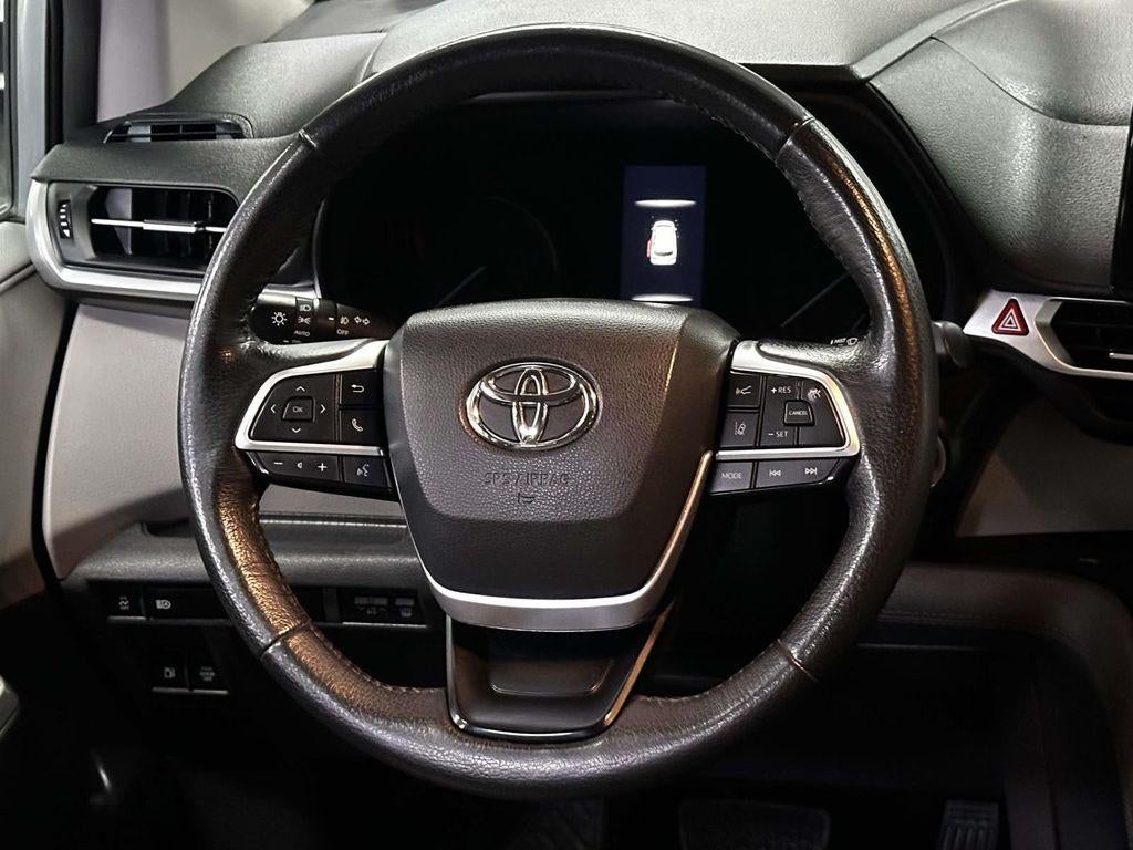 2023 Toyota Sienna XLE