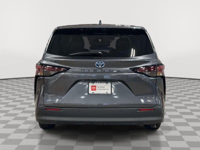 2025 Toyota Sienna XLE
