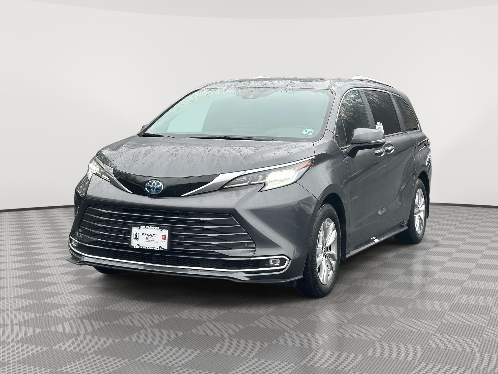 2025 Toyota Sienna Limited