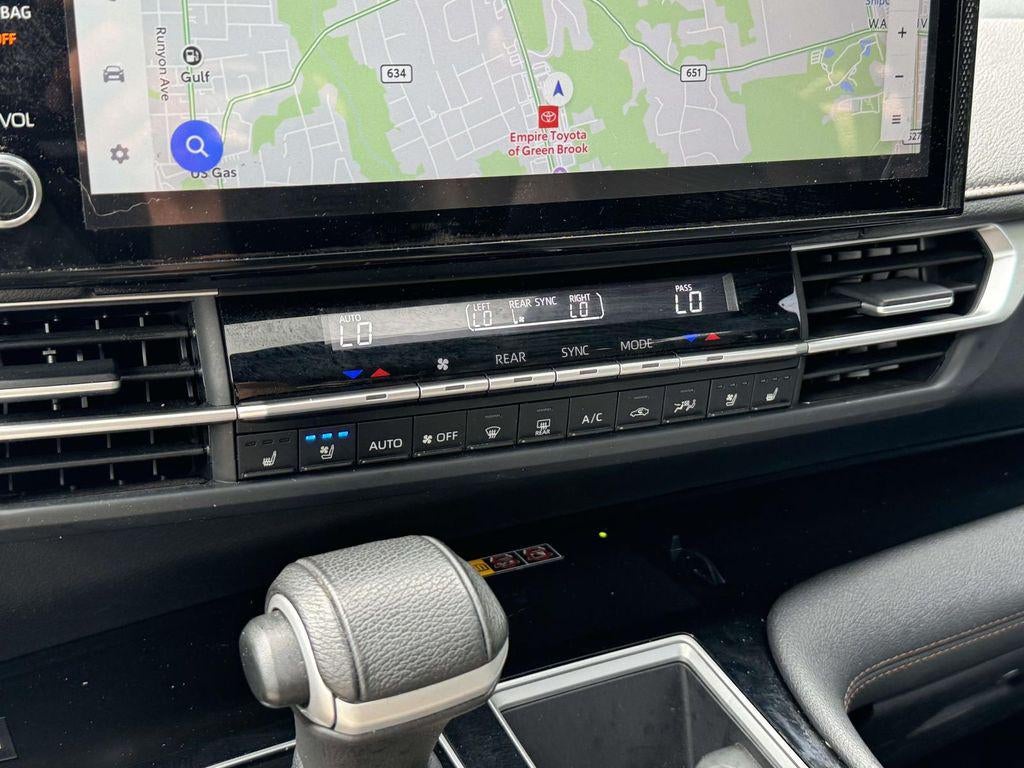 2025 Toyota Sienna Limited