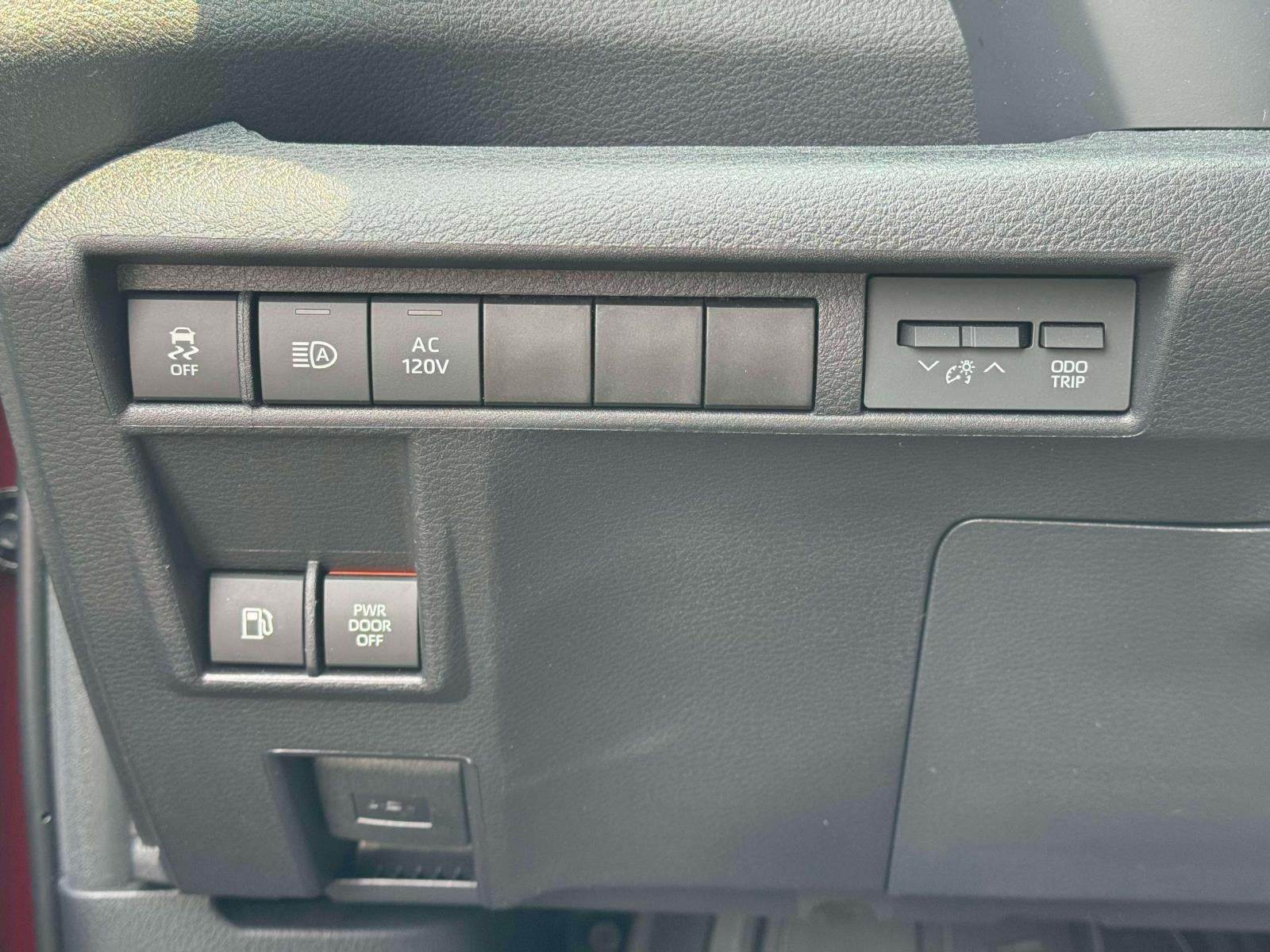 2025 Toyota Sienna Limited