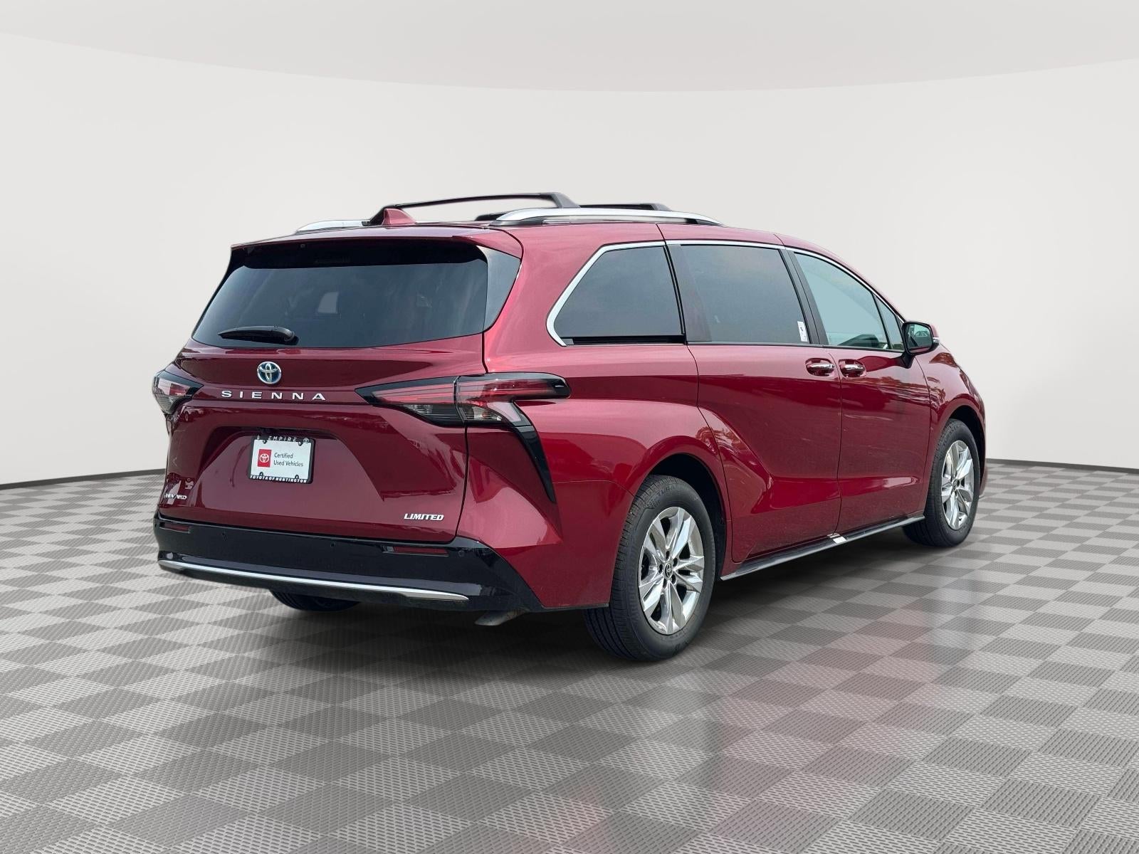 2025 Toyota Sienna Limited