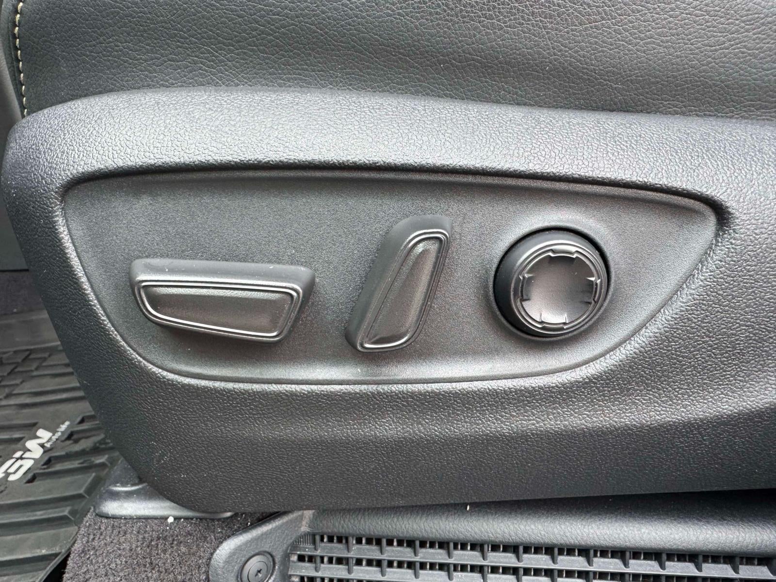 2025 Toyota Sienna Limited