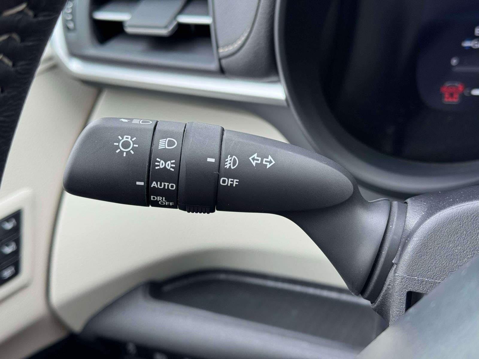 2025 Toyota Sienna Limited