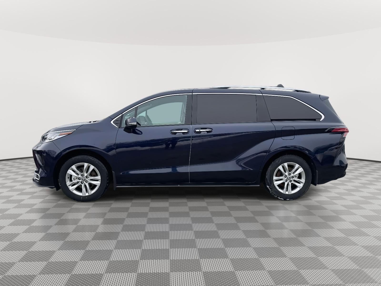 2025 Toyota Sienna Limited