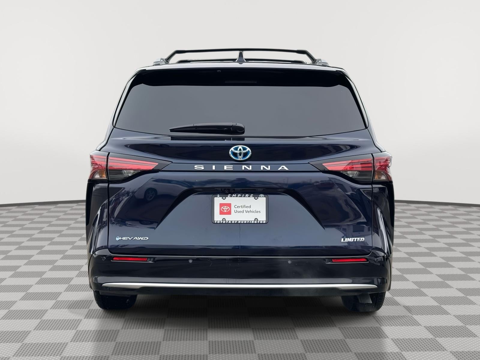 2025 Toyota Sienna Limited