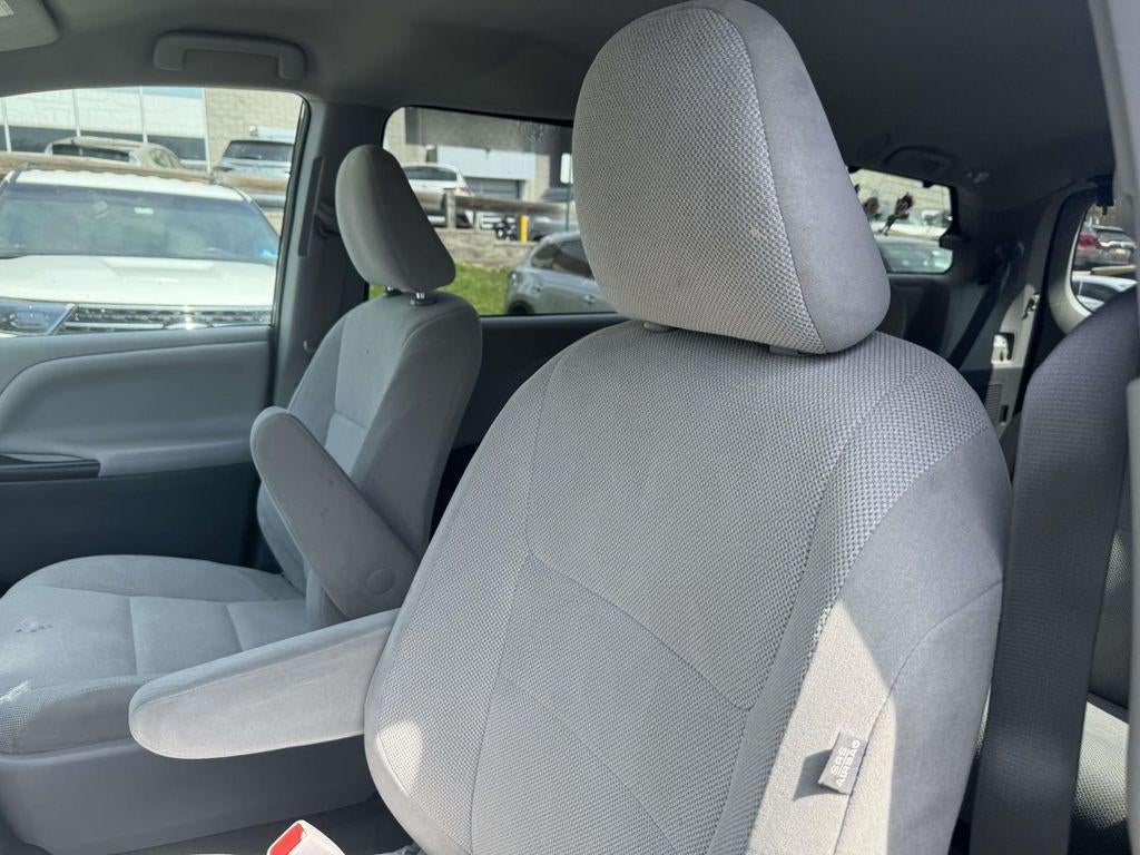 2020 Toyota Sienna L