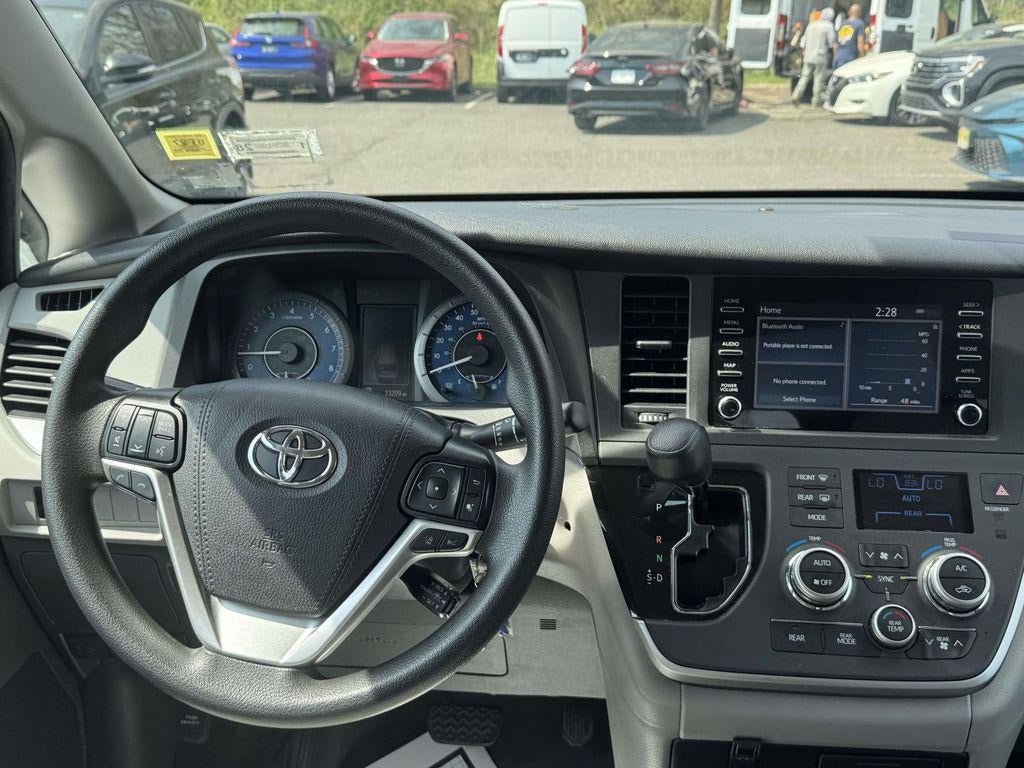 2020 Toyota Sienna L