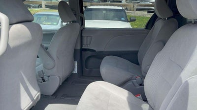 2020 Toyota Sienna L