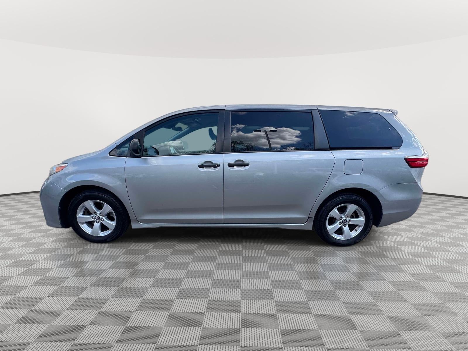 2019 Toyota Sienna L 7 Passenger
