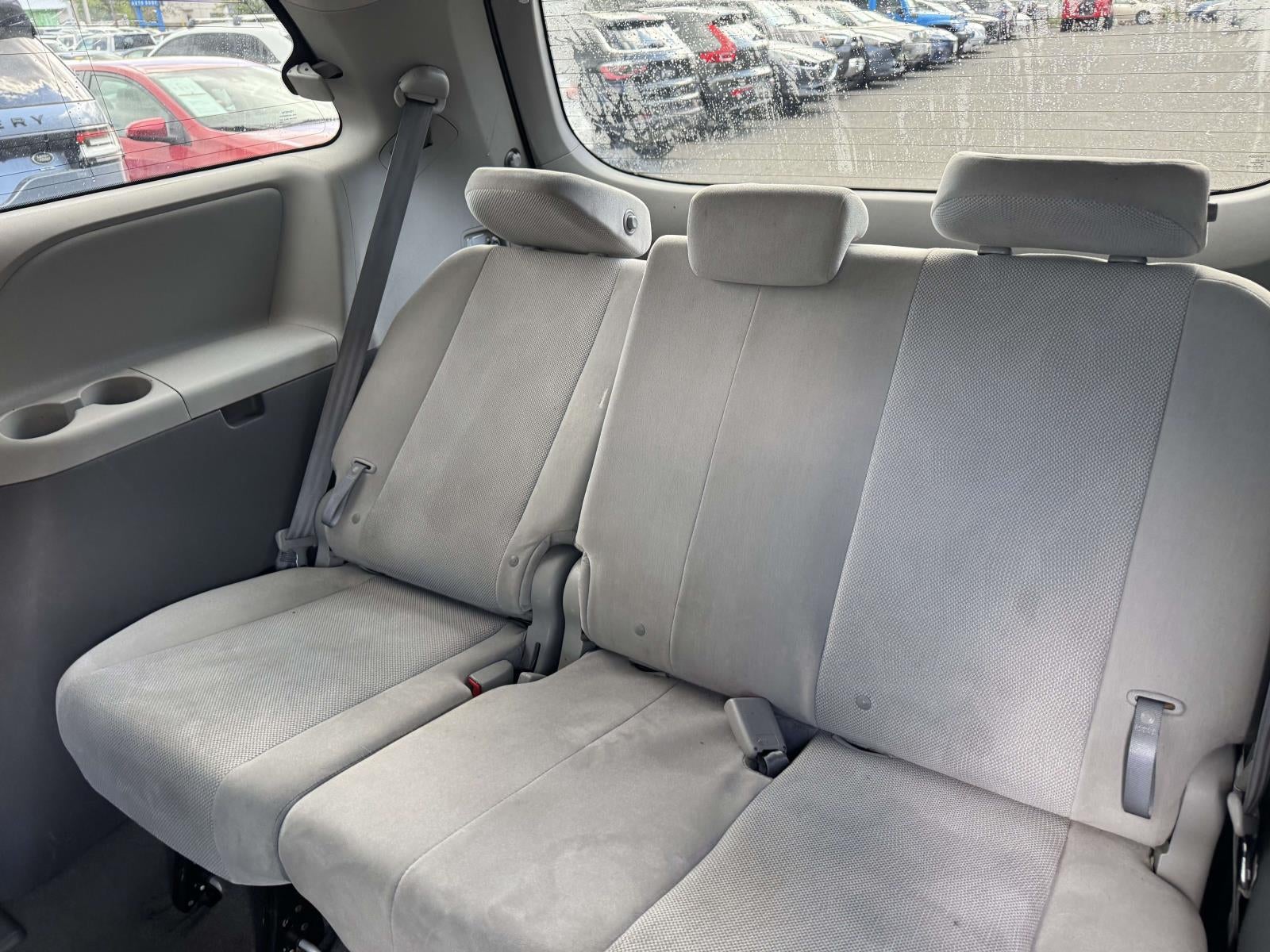 2019 Toyota Sienna L 7 Passenger