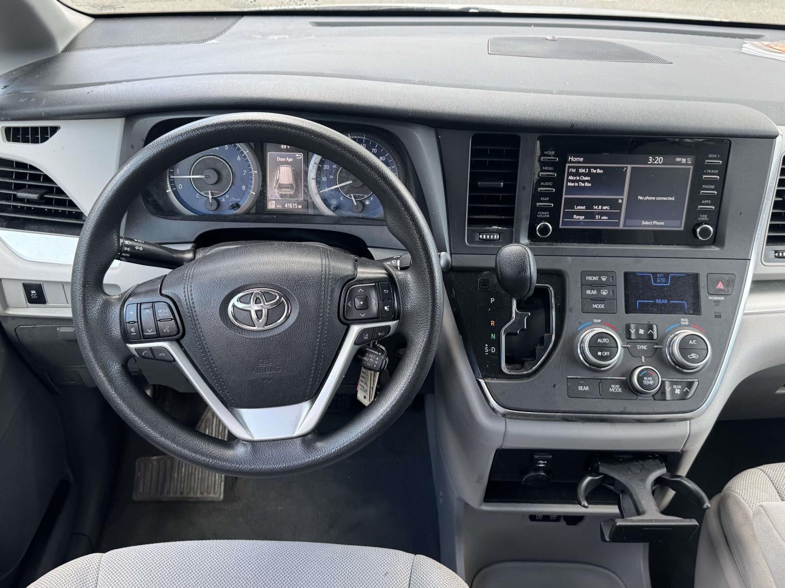 2019 Toyota Sienna L 7 Passenger