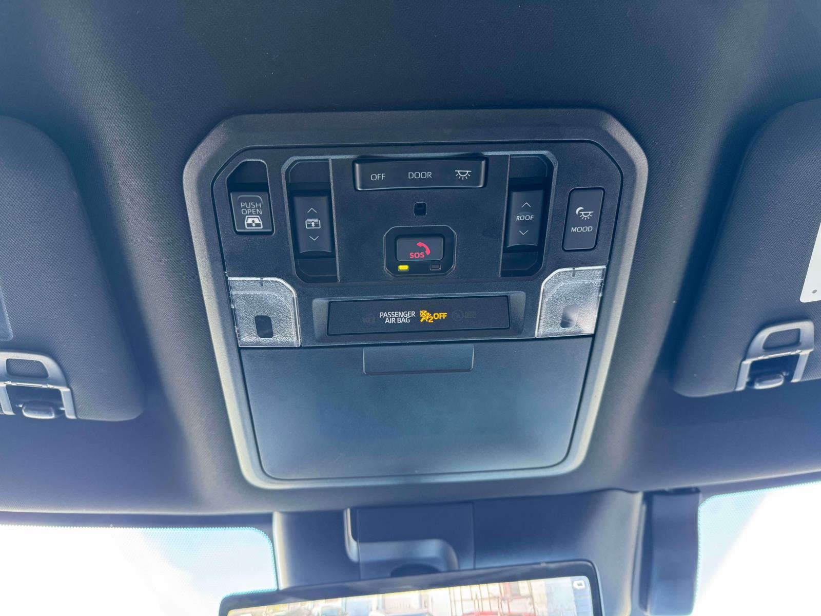 2025 Toyota Tundra Hybrid Platinum Hybrid CrewMax 5.5 Bed