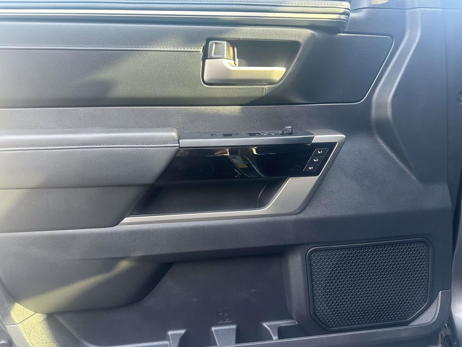 2025 Toyota Tundra Hybrid Limited CrewMax 6.4 Bed