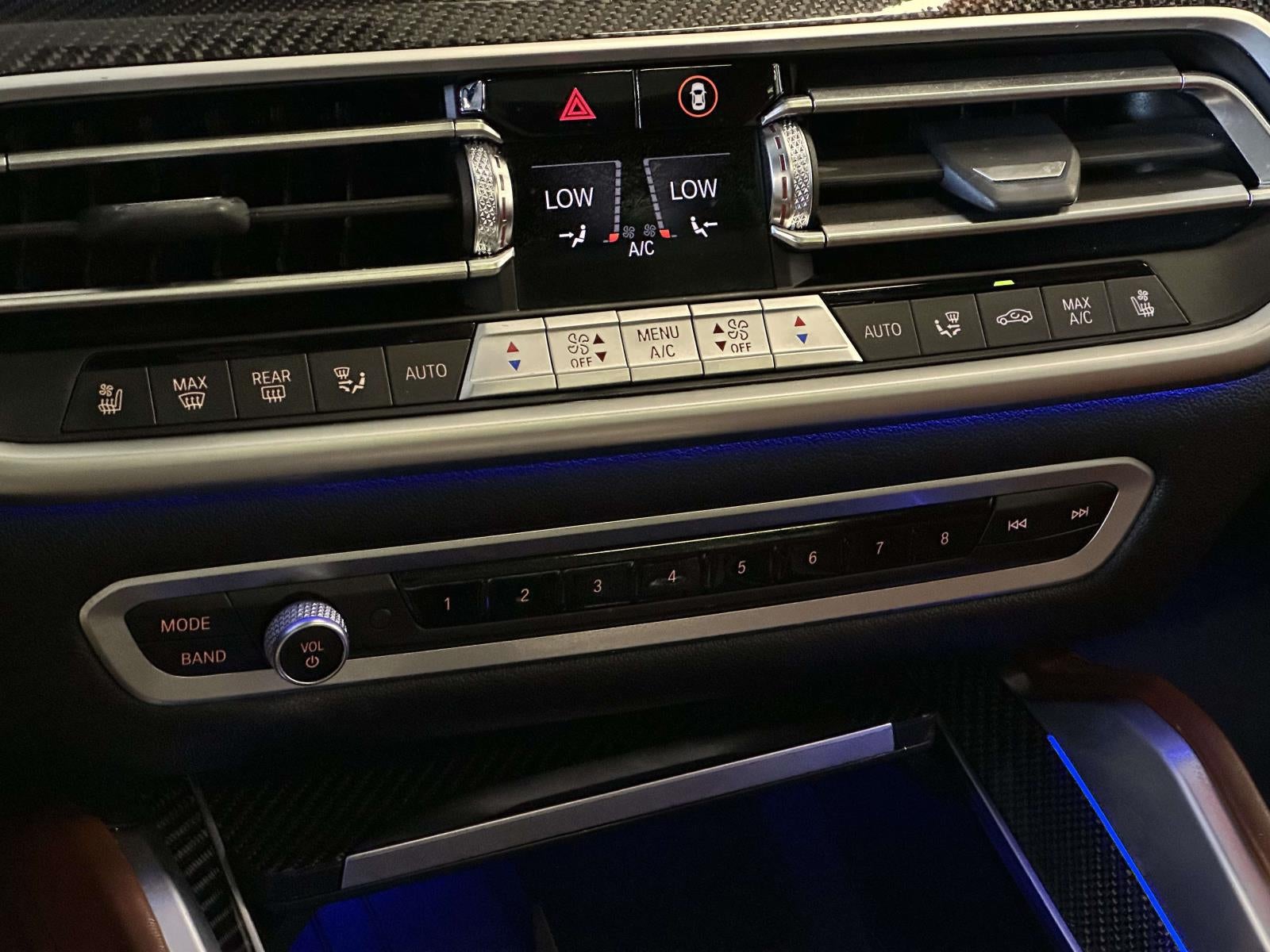 2022 BMW X6 M50i