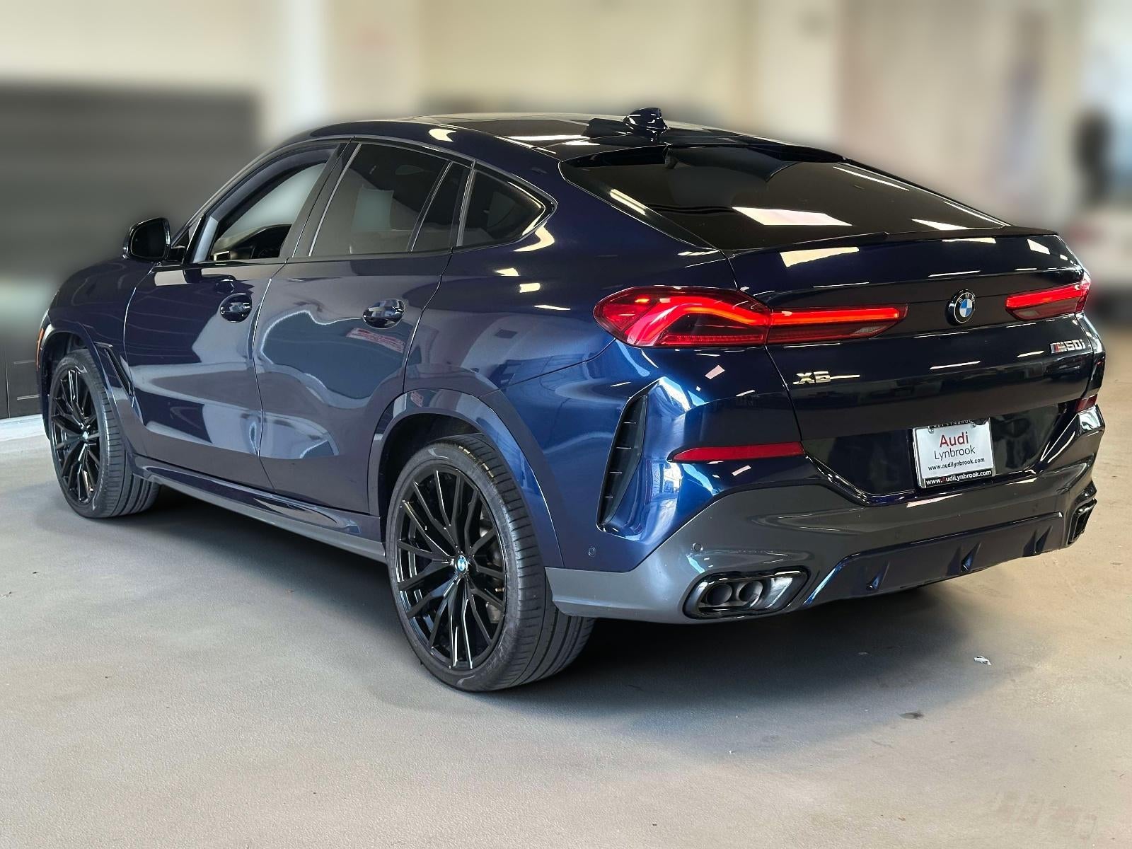 2022 BMW X6 M50i