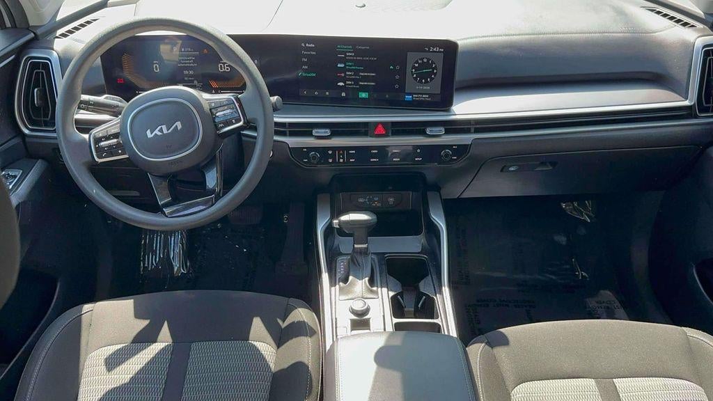 2024 Kia Sorento LX