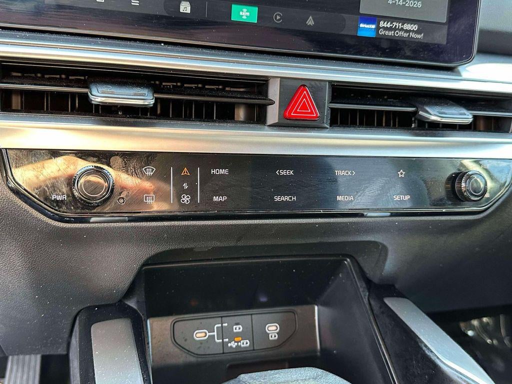 2024 Kia Sorento LX