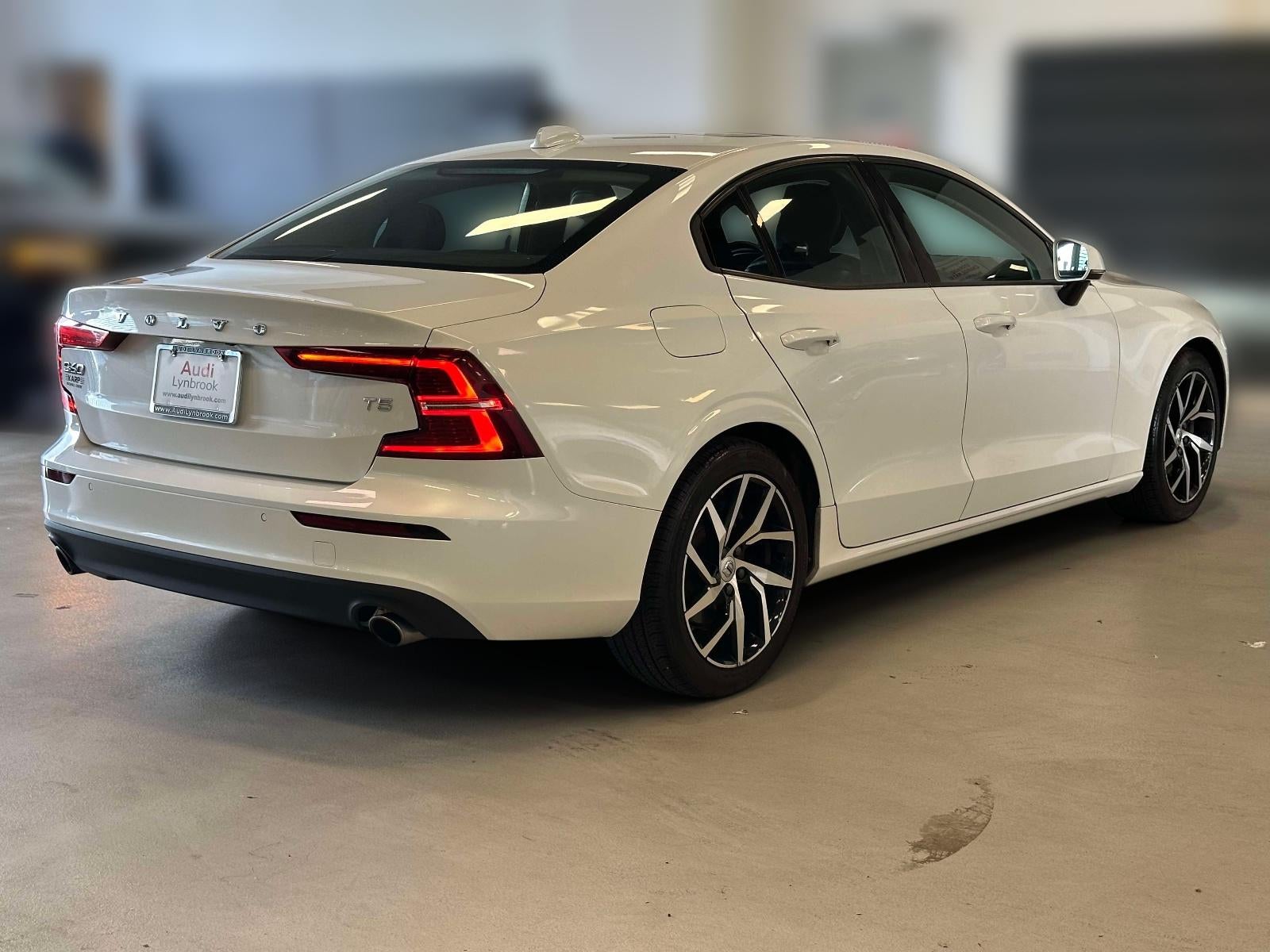 2020 Volvo S60 Momentum