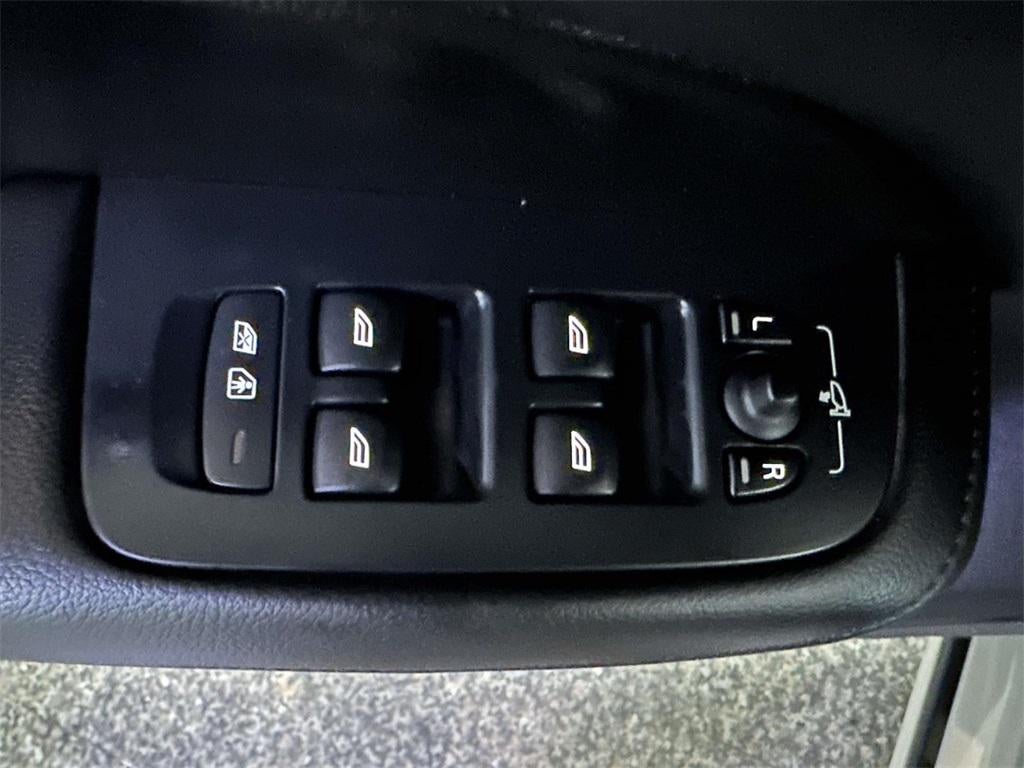 2019 Volvo S60 T6 Momentum