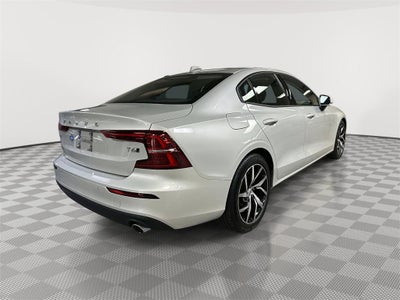 2019 Volvo S60 T6 Momentum