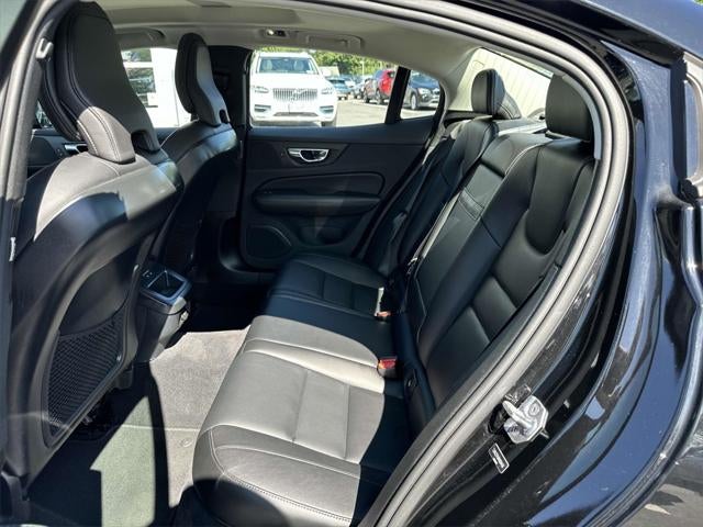 2021 Volvo S60 T6 Momentum