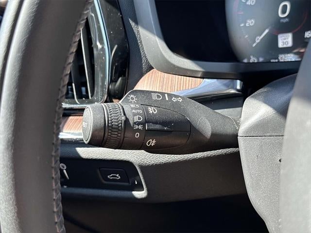 2021 Volvo S60 T6 Momentum