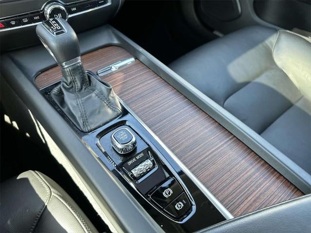 2021 Volvo S60 T6 Momentum