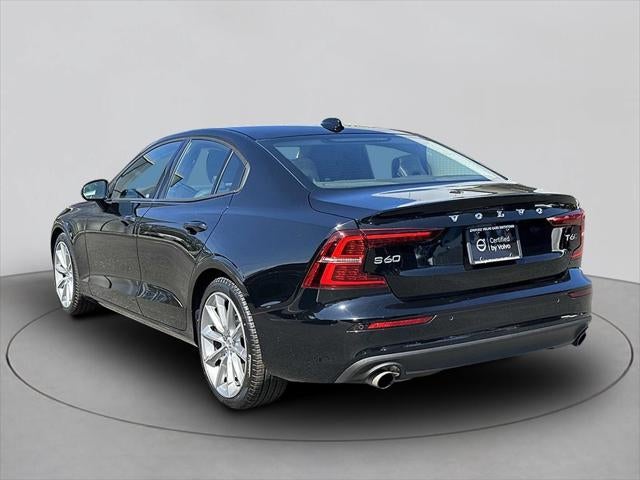 2021 Volvo S60 T6 Momentum