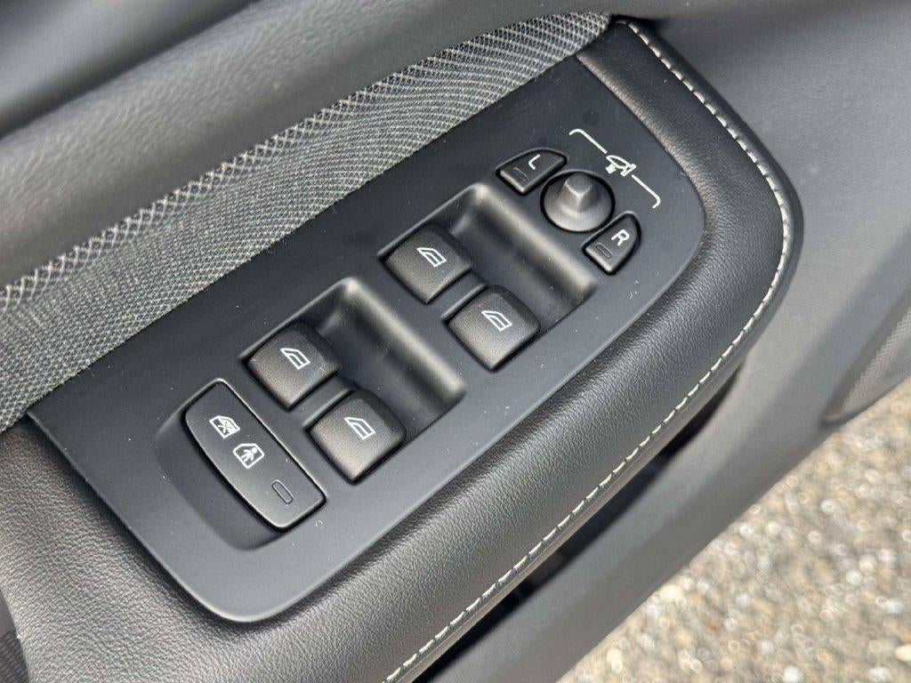 2024 Volvo Módulo de inyección S60 recargable, híbrido T8 Ultimate Dark Theme