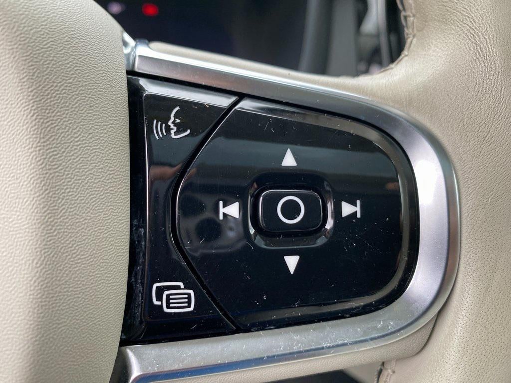 2024 Volvo S60 B5 Plus Dark Theme