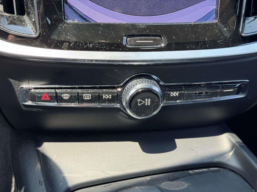 2023 Volvo S60 B5 Plus Black Edition